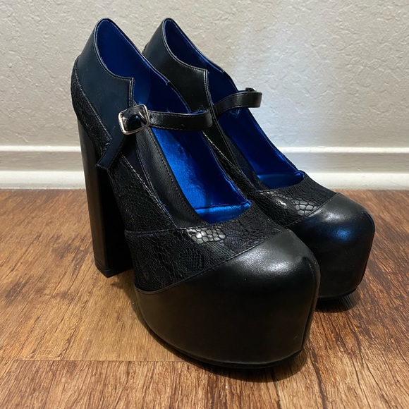 Widow 5” platform heel New without Box (discontinued) - Picture 2 of 3